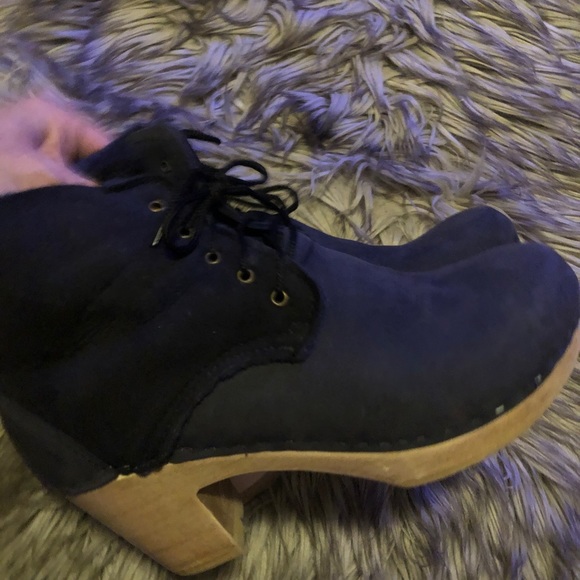 Shearling Lined Clog Boots - great condition - Picture 7 of 13